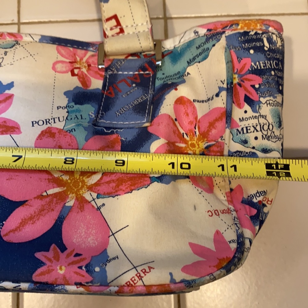 Fossil Canvas Handbag In Good Condition - image 4